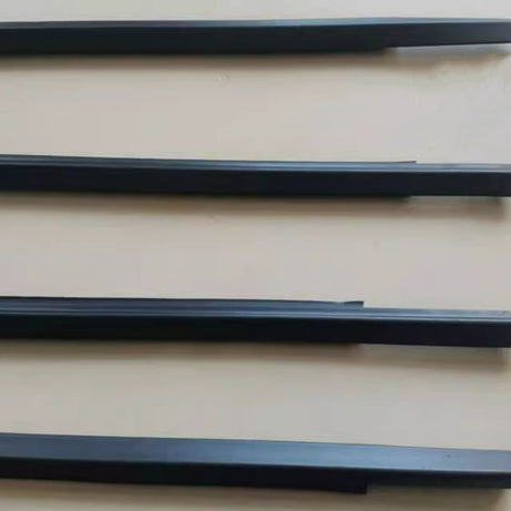 24-GWM  Tank 300 Window Outer WeatherstripFull set (of 4)