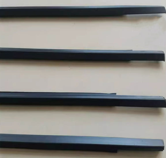 24-GWM  Tank 300 Window Outer WeatherstripFull set (of 4)